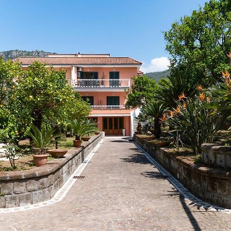 بيانو دي سورينتو Villa Francesca Relais المظهر الخارجي الصورة