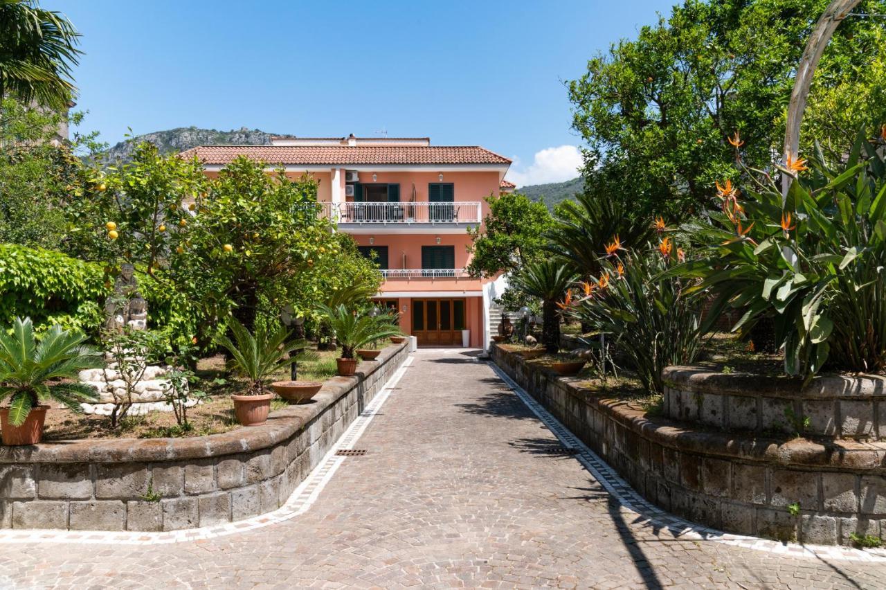 بيانو دي سورينتو Villa Francesca Relais المظهر الخارجي الصورة