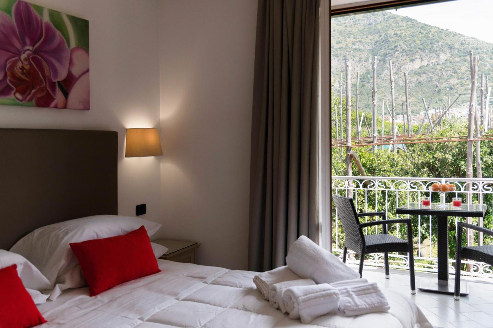 بيانو دي سورينتو Villa Francesca Relais المظهر الخارجي الصورة